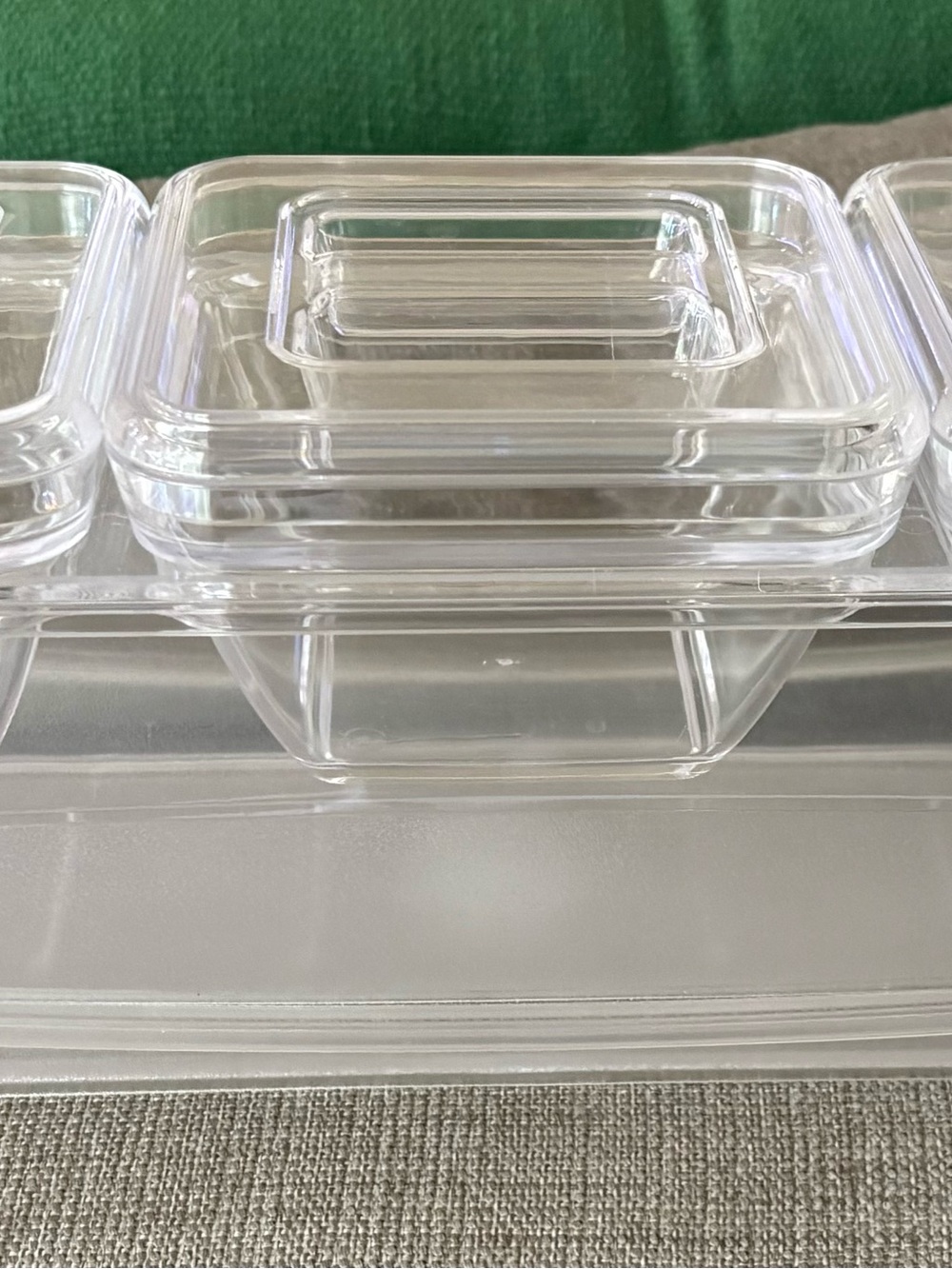 Condiment Trays: 3 separate containers with holder and tray.